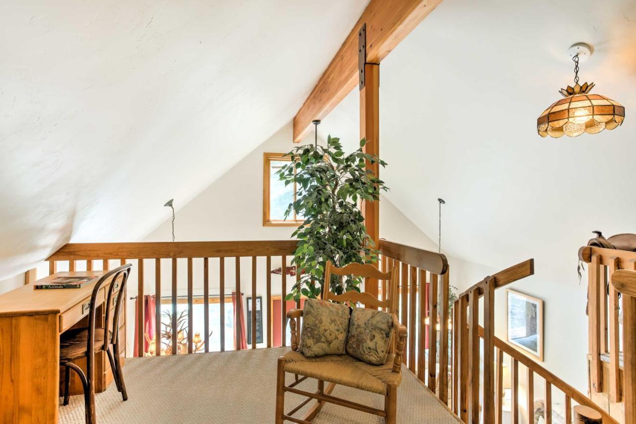 Marble Hideaway Cabin With Mountain Views And Deck! 외부 사진